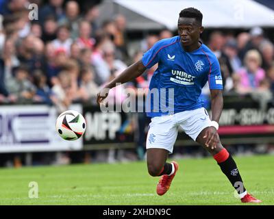 WEZEP - Rabbi Matondo vom Rangers FC während des Freundschaftsspiels zwischen Ajax und Rangers FC im Sportpark Mulderssingel am 13. Juli 2024 in Wezep, Niederlande. ANP GERRIT VAN KÖLN Stockfoto