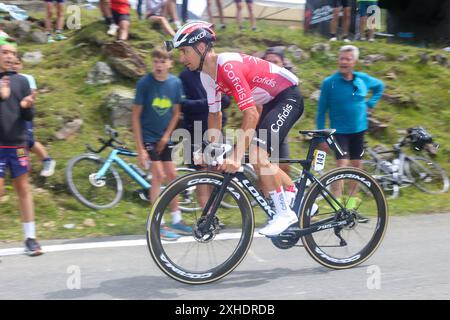 Bareges, Frankreich, 13. Juli 2024: Der Cofidis-Radfahrer Bryan Coquard (143) während der 14. Etappe der Tour de France 2024 zwischen Pau und Saint-Lary-Soulan Pla d´Adet am 13. Juli 2024 in Bareges, Frankreich. Quelle: Alberto Brevers / Alamy Live News. Stockfoto