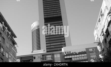 Madrid, Spanien. Juli 2024. Blick auf den Torre Cepsa auf dem Paseo de la Castellana in Madrid, im Finanzkomplex der 4 Türme. 13. Juli 2024 in Spanien (Foto: Oscar Gonzalez/SIPA USA) Credit: SIPA USA/Alamy Live News Stockfoto