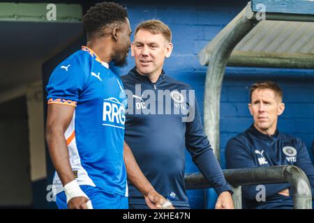 Stockport County Manager Dave Challinor während des Freundschaftsspiels zwischen Oldham Athletic und Stockport County im Boundary Park, Oldham am Samstag, den 13. Juli 2024. (Foto: Phill Smith | MI News) Credit: MI News & Sport /Alamy Live News Stockfoto