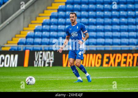 Liam Hogan von Oldham Athletic während des Freundschaftsspiels zwischen Oldham Athletic und Stockport County im Boundary Park, Oldham, am Samstag, den 13. Juli 2024. (Foto: Phill Smith | MI News) Credit: MI News & Sport /Alamy Live News Stockfoto