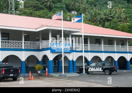 Hauptsitz der territorialen Abteilung für öffentliche Sicherheit (Polizei, Feuer, Strafvollzug und Fahrzeuglizenzen) in Pago Pago, Amerikanisch-Samoa Stockfoto