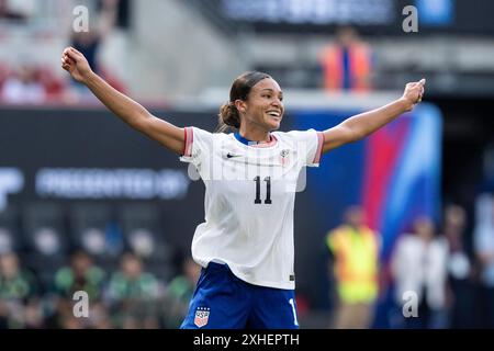 Harrison, USA. Juli 2024. Sophia Smith (11) von USWNT feiert am 13. Juli 2024 in der Red Bull Arena in Harrison, NJ, ein Tor während des vorolympischen Freundschaftsspiels gegen Mexiko. USWNT gewann 1:0. (Foto: Lev Radin/SIPA USA) Credit: SIPA USA/Alamy Live News Stockfoto