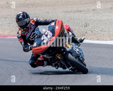 12. Juli 2024 Monterey, CA, USA Rider Kyle Wyman Harley-Davidson Factory Racing wird während des Mission Foods MotoAmerica King of the Baggers Practice 1 im WeatherTech Laguna Seca Monterey, CA Thurman James/CSM in Turn 3 Stockfoto