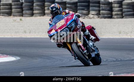 12. Juli 2024 Monterey, CA, U.S.A Rider Tyler O'Hara S&S/Indian Motorcycle(29)geht in Runde 4 während des Mission Foods MotoAmerica King of the Baggers Practice 1 in WeatherTech Laguna Seca Monterey, CA Thurman James/CSM Stockfoto