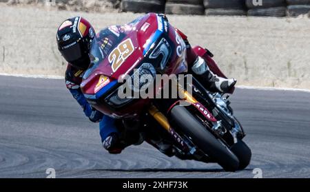 12. Juli 2024 Monterey, CA, U.S.A Rider Tyler O'Hara S&S/Indian Motorcycle(29)geht in Runde 4 während des Mission Foods MotoAmerica King of the Baggers Practice 1 in WeatherTech Laguna Seca Monterey, CA Thurman James/CSM Stockfoto