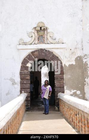 Passageway, Cape Coast Castle, Cape Coast, Ghana - Festung, wo Sklaven festgehalten wurden, bevor sie nach Amerika und anderswo geschickt wurden; britische Festung; Stockfoto