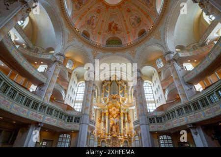 In der Frauenkirche in Dresden, Sachsen, Deutschland. Als herausragendes Beispiel protestantischer Sakralarchitektur gilt ich Stockfoto