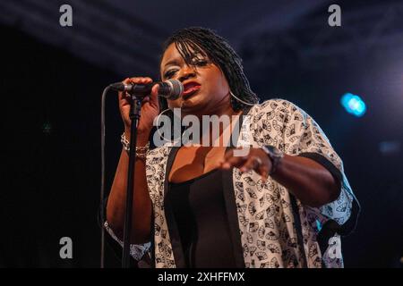 Shemekia Copeland Gesang. Xettx, Deutschland, Gaildorf, 13.07.2024, 28. Bluesfest, 2024, Bluesfest, Shemekia Copeland USA, Kocherwiese Foto: A2 Bildagentur/Peter Hartenfelser *** Shemekia Copeland Vocals xettx, Deutschland, Gaildorf, 13 07 2024, 28 Bluesfest, 2024, Bluesfest, Shemekia Copeland USA , Kocherwiese Foto A2 Bildagentur Peter Hartenfelser Stockfoto