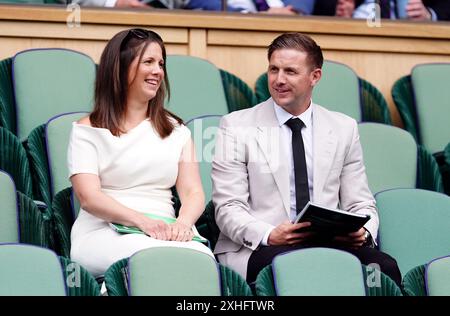 Lindsey Burrow in der königlichen Box am 14. Tag der Wimbledon Championships 2024 im All England Lawn Tennis and Croquet Club in London. Bilddatum: Sonntag, 14. Juli 2024. Stockfoto
