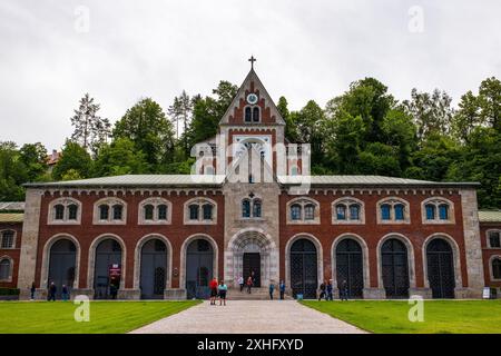 Blick auf die Alte Saline, Hauptbrunnenhaus in Bad Reichenhall in Deutschland. Stockfoto