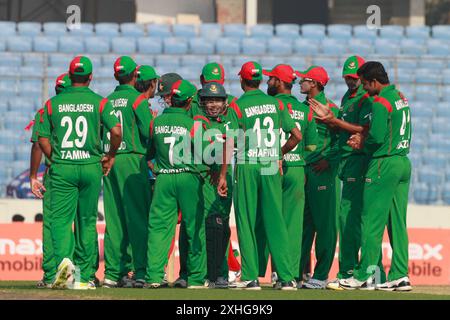 Bangladesch-Simbabwe erstes One Day Inter National (ODI) Match von fünf Spielserien im Sher-e-Bangla National Cricket Stadium in Mirpur, Dhaka, Banglade Stockfoto