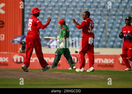 Bangladesch-Simbabwe erstes One Day Inter National (ODI) Match von fünf Spielserien im Sher-e-Bangla National Cricket Stadium in Mirpur, Dhaka, Banglade Stockfoto