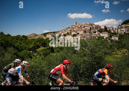 Lanciano, Italien. Juli 2024. Kopecky Lotte (Team SD Worx) während der 8. Etappe der Giro d’Italia Women, von Pescara bis L’Aquila, Italien Sonntag, 14. Juli 2024. Sport - Radsport . (Foto: Marco Alpozzi/Lapresse) Credit: LaPresse/Alamy Live News Stockfoto