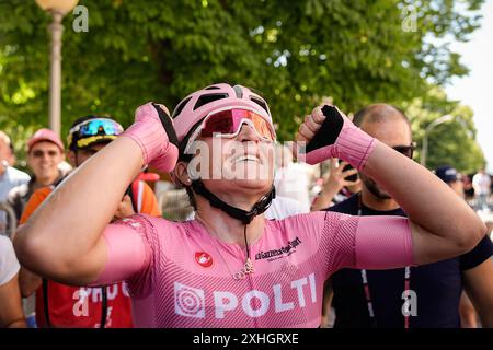 Lanciano, Italien. Juli 2024. ELISA Longo Borghini (Lidl - Trek) feiert den Sieg nach der 8. Etappe der Giro d’Italia Women von Pescara nach L’Aquila, Italien Sonntag, 14. Juli 2024. Sport - Radsport . (Foto: Marco Alpozzi/Lapresse) Credit: LaPresse/Alamy Live News Stockfoto