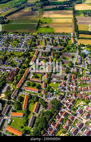 Luftbild, Reihenhaus-Mietshäuser Wohnsiedlung Kurt-Schumacher-Straße, Theodor-Heuss-Straße und Herringer Heide, Stadtbezirk Herringen, Hamm, Ruhrgebiet, Nordrhein-Westfalen, Deutschland ACHTUNGxMINDESTHONORARx60xEURO *** Luftansicht, Reihenhaus Mehrfamilienhäuser Wohnsiedlung Kurt Schumacher Straße, Theodor Heuss Straße und Herringer Heide, Landkreis Herringen, Hamm, Ruhrgebiet Nordrhein-Westfalen, Deutschland ACHTUNGxMINDESTHONORARx60xEURO Stockfoto