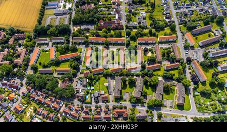 Luftbild, Reihenhaus-Mietshäuser Wohnsiedlung Kurt-Schumacher-Straße, Theodor-Heuss-Straße und Herringer Heide, Stadtbezirk Herringen, Hamm, Ruhrgebiet, Nordrhein-Westfalen, Deutschland ACHTUNGxMINDESTHONORARx60xEURO *** Luftansicht, Reihenhaus Mehrfamilienhäuser Wohnsiedlung Kurt Schumacher Straße, Theodor Heuss Straße und Herringer Heide, Landkreis Herringen, Hamm, Ruhrgebiet Nordrhein-Westfalen, Deutschland ACHTUNGxMINDESTHONORARx60xEURO Stockfoto