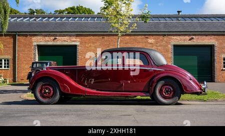 1953 Riley RMB, ausgestellt auf der Euro’s Assembly, die am 14. Juli 2024 in Bicester Heritage stattfand. Stockfoto