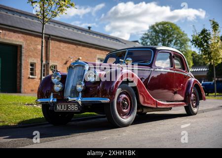 1953 Riley RMB, ausgestellt auf der Euro’s Assembly, die am 14. Juli 2024 in Bicester Heritage stattfand. Stockfoto