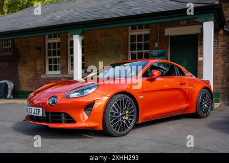 2023 Alpine A110 GT, ausgestellt auf der Euroversammlung, die am 14. Juli 2024 in Bicester Heritage stattfand. Stockfoto