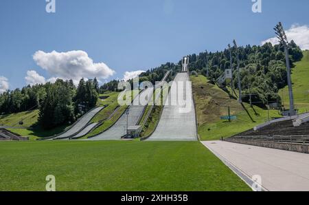 Garmisch-Partenkirchen DE, Themenbild Natur, Partnachklamm Garmisch - Partenkirchen, 14.07.2024. Die Sprungschanzen Skisprung in Garmisch-Partenkirchen. Deutschland, Themenbild Natur, Partnachklamm Garmisch - Partenkirchen, 14.07.2024. *** Garmisch Partenkirchen GER, Themenbild Natur, Partnachklamm Garmisch Partenkirchen, 14 07 2024 die Schanzen Skispringen in Garmisch Partenkirchen GER, Themenbild Natur, Partnachklamm Garmisch Partenkirchen, 14 07 2024 Copyright: XEibner-Pressefoto/HeikexFeinerx EP HFR Stockfoto