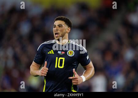 Che Adams wurde während des Spiels der UEFA Euro 2024 zwischen den Nationalmannschaften Schottlands und der Schweiz im RheinEnergieStadion gesehen Stockfoto