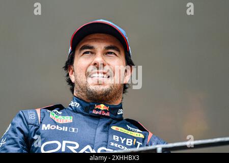 Goodwood House, Chichester, Großbritannien. Juli 2024. Goodwood Festival of Speed Day 4; Sergio Perez Credit: Action Plus Sports/Alamy Live News Stockfoto