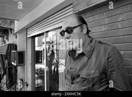 Der argentinische Filmemacher Leopoldo Torre Nilsson gibt am 4. Januar 1974 ein Interview in Buenos Aires, Argentinien. Stockfoto