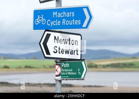 Schild für die Machars Cycle Route in Garlieston, Whithorn, Wigtownshire bei Newton Stewart in Schottland Stockfoto