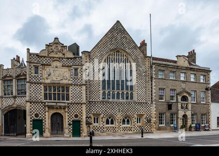 KINGS LYNN, NORFOLK, GROSSBRITANNIEN, 9. JULI. Blick auf das Rathaus und die Trinity Guildhall in Kings Lynn, Norfolk, Großbritannien am 09. Juli 2024 Stockfoto