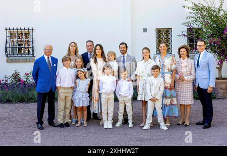 Borgholm, Schweden. Juli 2024. Borgholm, Schloss Solliden 14-07-2024 die schwedische Königsfamilie nimmt am Geburtstag der Kronprinzessin von Schweden, König Carl Gustaf, Königin Silvia, Kronprinzessin Victoria, Prinz Daniel, Prinzessin Estelle, Prinz Oscar, Prinz Carl Philip, Prinzessin Sofia, Prinz Alexander, Prinz Gabriel, Prinz Julian, Prinzessin Madeleine, Christopher ONeill, Prinzessin Leonore, Prinz Nicolas und Prinzessin Adrienne Credit: Albert Nieboer Niederlande OUT Point de Vue OUT/dpa/Alamy Live News Stockfoto