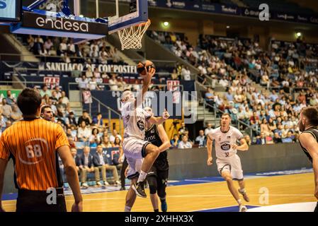 Santiago, Spanien. Oktober 2023. Ein Moment während der regulären Runde in der ACB Endesa League zwischen Monbus Obradoiro und Surne Bilbao. Xan Gasalla/Alamy News Stockfoto