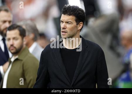 Berlin, Deutschland. Juli 2024. Berlin, Deutschland. Juli 2024. BERLIN - Michael Ballack beim Endspiel der UEFA EURO 2024 zwischen Spanien und England am 14. Juli 2024 im Olympiastadion in Berlin. ANP | Hollandse Hoogte | MAURICE VAN STEEN Credit: ANP/Alamy Live News Credit: ANP/Alamy Live News Credit: ANP/Alamy Live News Stockfoto