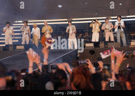 NUR Stray Kids, die auf der Bühne im BST Hyde Park in London auftreten. Bilddatum: Sonntag, 14. Juli 2024. Stockfoto