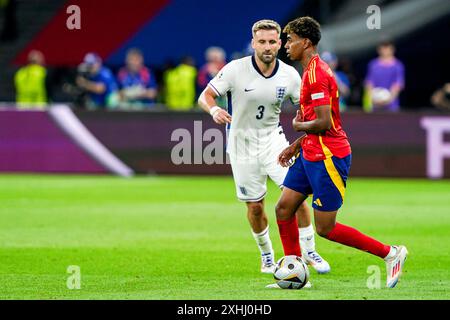 Berlin, Deutschland. Juli 2024. BERLIN, DEUTSCHLAND - 14. JULI: Lamine Yamal aus Spanien spielt mit dem Ball während des Endspiels der UEFA EURO 2024 zwischen Spanien und England am 14. Juli 2024 im Olympiastadion in Berlin. (Foto von Andre Weening/Orange Pictures) Credit: Orange Pics BV/Alamy Live News Stockfoto