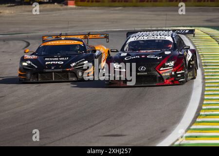 59 SAUCY Gregoire (SWI), COTTINGHAM James (gbr), COSTA Nicolas (BH), United Autosports, McLaren 720S GT3 Evo #59, LM GT3, 87 LOPEZ Jose Maria (arg), KIMURA Takeshi (jpn), MASSON Esteban (fra), Akkodis ASP Team, Lexus RC F GT3 #87, LM GT3, Action während der 6 Stunden von Sao Paulo 2024 Rolex, 6 Stunden 5. Runde der FIA-Weltmeisterschaft 2024, vom 12. bis 14. Juli 2024 auf dem Autodromo Jose Carlos Pace in Interlagos, Brasilien Stockfoto