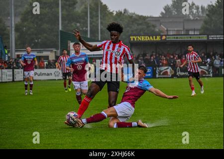 Hemir Semedo, Sunderland AFC, im Kampf gegen South Shields FC. Stockfoto