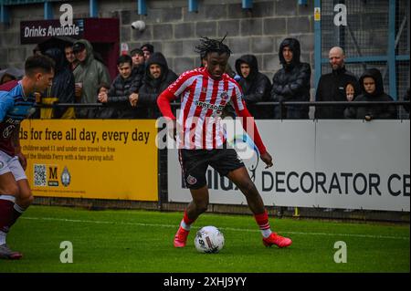 Sunderland AFC's Romaine Mundle in Aktion gegen South Shields FC. Stockfoto