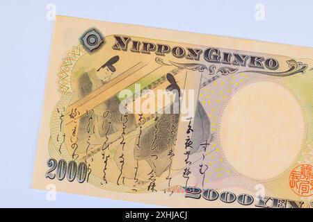 Banknoten der japanischen Nippon-Ginko-Nationalbank in Bargeld von zweitausend Yen, Rückansicht Stockfoto