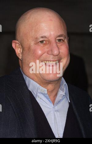 Ronald Perelman nimmt an der Vanity Fair Party Teil, um das Tribeca Film Festival am 20. April 2010 im State Supreme Courthouse in New York City zu feiern. Foto: Henry McGee/MediaPunch Stockfoto