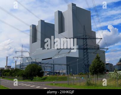 Blick auf die wegweisenden Kraftwerksbloecke von RWE in Neurath RWE Kraftwerksbloecke Boa Neurath *** Blick auf die wegweisenden Kraftwerksblöcke von RWE in Neurath RWE Kraftwerksblöcke Boa Neurath Stockfoto