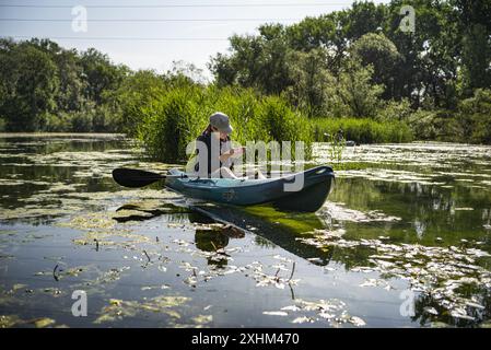 Frankreich, Bas Rhin, Strabourg, Naturschutzgebiet Rohrschollen. Inventar der Wasserbohrmaschine im Brunnwasser Stockfoto