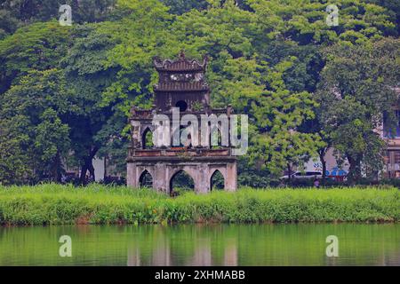 Turtle Tower (Thap Rua), ein Turm am Hoan Kiem See in Hang Trong, Hoan Kiem, Hanoi, Vietnam Stockfoto