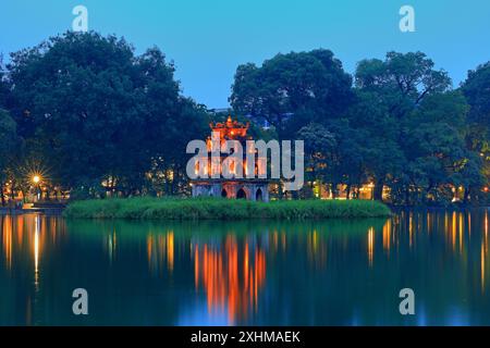 Turtle Tower (Thap Rua), ein Turm am Hoan Kiem See in Hang Trong, Hoan Kiem, Hanoi, Vietnam Stockfoto