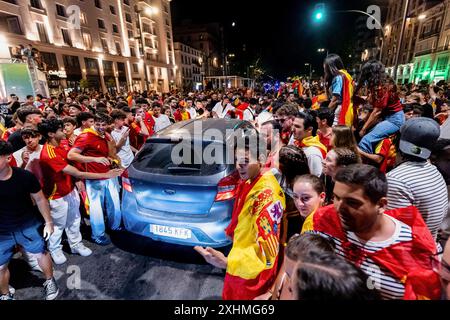 Malaga, Spanien. Juli 2024. Spanische Fußballfans konnten in Malaga den Sieg Spaniens bei der UEFA Euro 2024 feiern. Spanien gewann die UEFA Euro 2024 nach einem Spiel gegen England, das im Olympiastadion in Berlin gefeiert wurde. (Foto: Francis Gonzalez/SOPA Images/SIPA USA) Credit: SIPA USA/Alamy Live News Stockfoto