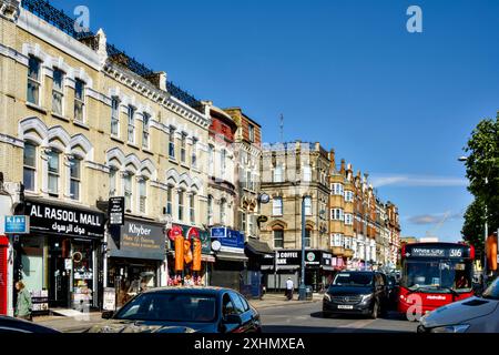 Kilburn High Road, Borough of Brent, London, England, Großbritannien Stockfoto