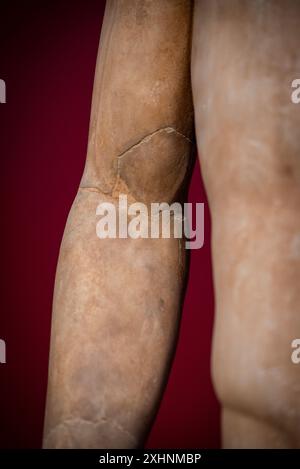 Detail einer Marmorfigur, Archäologisches Nationalmuseum, Athen, Griechenland Stockfoto