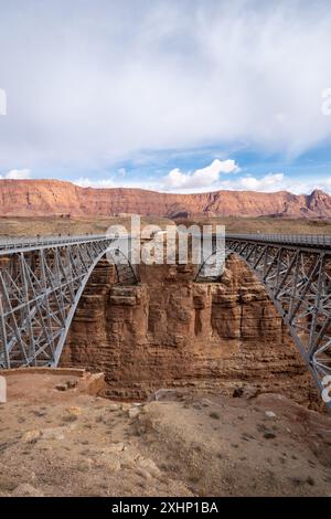 Navajo Bridges - die Twin Bridge überspannt den Colorado River über den Marble Canyon in der Nähe von Page Arizona Stockfoto