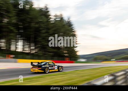 Franchorchamps, Belgien, 27. Juni 2024, #55 André Bezuidenhout (ZA) - Porsche 993 GT2/1995 während des CrowdStrike Spa 2024 24 Stunden, hundertjährige Editio Stockfoto