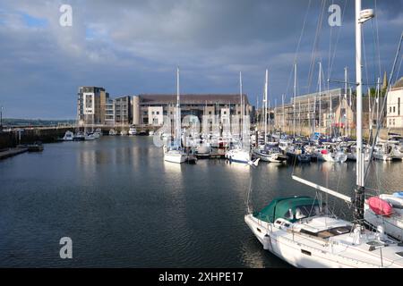 Victoria Dock, ein Yachthafen in Caernarfon, Nordwales Stockfoto